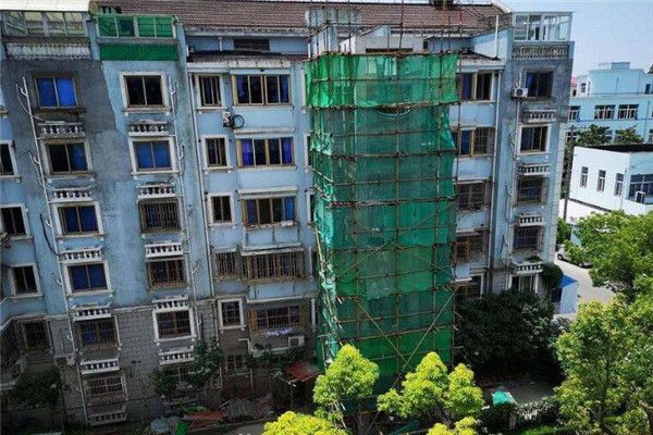 北京板樓會加電梯嗎知乎 鋼結(jié)構(gòu)鋼結(jié)構(gòu)螺旋樓梯施工 第1張