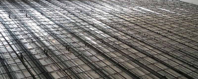 鋼結(jié)構(gòu)承重板怎么固定 建筑效果圖設(shè)計 第2張