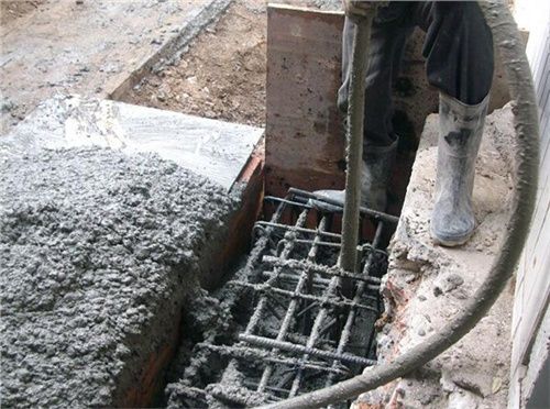 屋面加固注漿施工方法視頻講解（屋面加固施工溫度控制技巧,注漿加固施工溫度控制技巧） 結(jié)構(gòu)橋梁鋼結(jié)構(gòu)設(shè)計(jì) 第2張