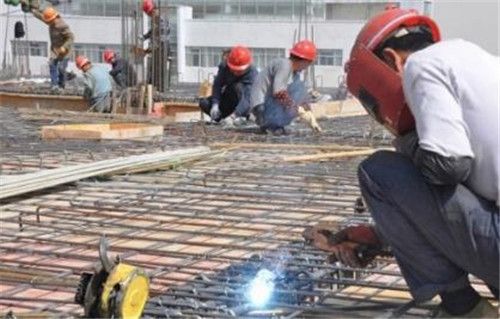 屋面鋼筋怎么鋪設(shè)視頻(屋面鋼筋怎么鋪設(shè)) 結(jié)構(gòu)電力行業(yè)施工 第5張 屋面鋼筋怎么鋪設(shè)視頻(屋面鋼筋怎么鋪設(shè)) 結(jié)構(gòu)電力行業(yè)施工 第5張