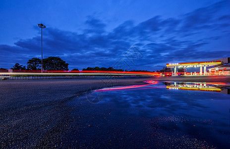 加油站構(gòu)圖（加油站裝修效果圖設(shè)計中必須設(shè)置的安全警告標志有哪些） 結(jié)構(gòu)工業(yè)裝備施工 第3張