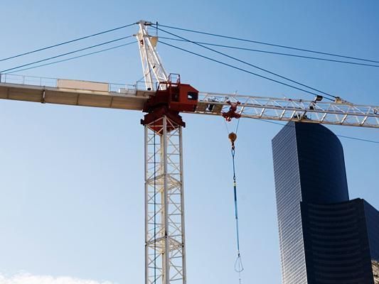 鋼結(jié)構(gòu)資質(zhì)的施工范圍（鋼結(jié)構(gòu)一級(jí)資質(zhì)的施工范圍包括鋼結(jié)構(gòu)一級(jí)資質(zhì)的施工范圍） 鋼結(jié)構(gòu)跳臺(tái)施工 第2張