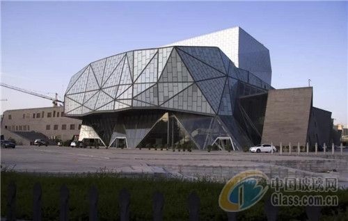 異形建筑定義 鋼結(jié)構(gòu)蹦極施工 第3張 異形建筑定義 鋼結(jié)構(gòu)蹦極施工 第3張