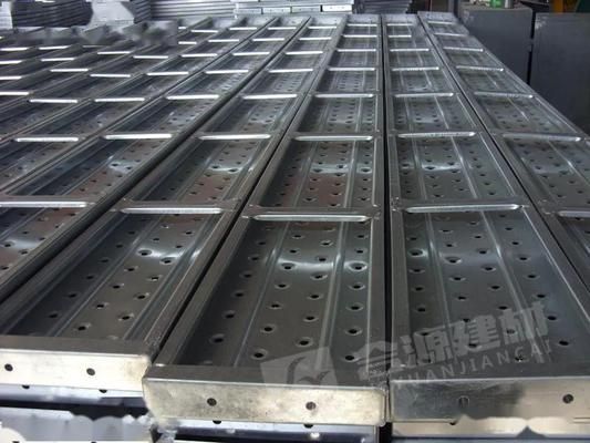 鋼跳板的用途（鋼跳板與木跳板比較，鋼跳板耐腐蝕原理） 結(jié)構(gòu)工業(yè)裝備施工 第1張