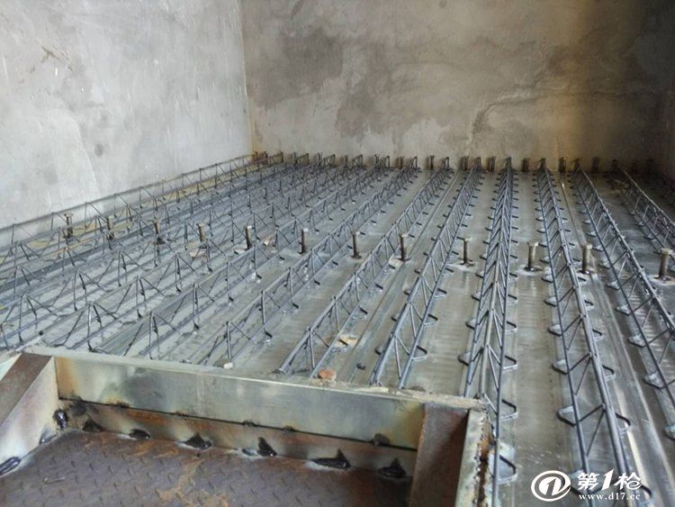 鋼筋桁架樓承板節(jié)點圖（關(guān)于鋼筋桁架樓承板節(jié)點圖的信息：鋼筋桁架樓承板施工要點） 鋼結(jié)構(gòu)蹦極設(shè)計 第1張