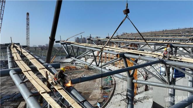 網(wǎng)架高度和跨度關(guān)系 鋼結(jié)構(gòu)鋼結(jié)構(gòu)停車場(chǎng)施工 第5張 網(wǎng)架高度和跨度關(guān)系 鋼結(jié)構(gòu)鋼結(jié)構(gòu)停車場(chǎng)施工 第5張