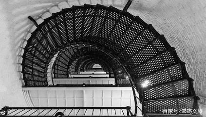 螺旋樓梯設(shè)計(jì)圖怎么畫的好看 鋼結(jié)構(gòu)鋼結(jié)構(gòu)螺旋樓梯施工 第3張