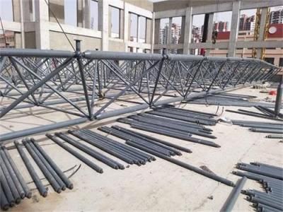 學(xué)校布局調(diào)整的好處（學(xué)校布局調(diào)整后學(xué)生們的課桌和座位是否能夠更好地適應(yīng)不同學(xué)科的學(xué)習(xí)需求）