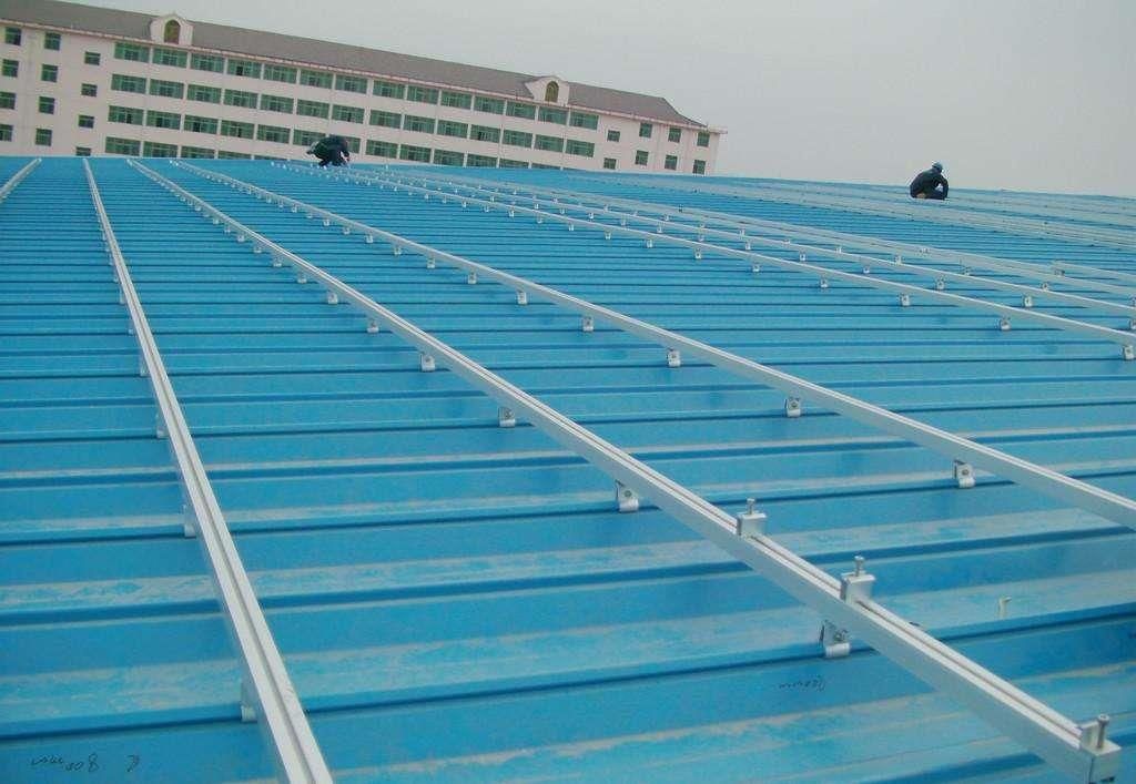 屋頂光伏施工安全防護裝置有哪些（屋頂光伏施工安全防護裝置） 結構工業(yè)鋼結構設計 第2張