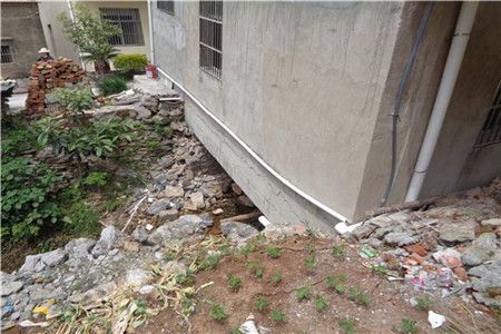 農(nóng)村建房地基下沉是質(zhì)量問題嗎為什么（農(nóng)村建房地基下沉屬于質(zhì)量問題嗎？） 建筑消防設(shè)計 第4張