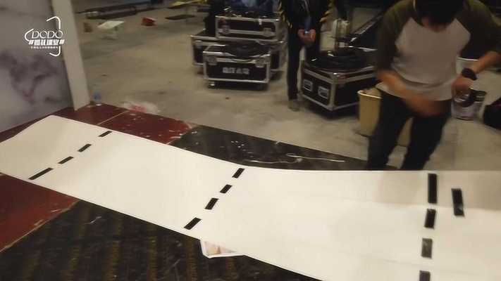 kt板怎樣粘在桁架上（kt板粘貼后的耐久性測(cè)試,kt板粘貼技巧和注意事項(xiàng)） 北京加固設(shè)計(jì) 第1張