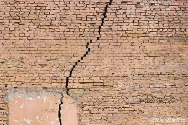 磚混結(jié)構(gòu)墻體裂縫（磚混結(jié)構(gòu)墻體裂縫怎么辦） 鋼結(jié)構(gòu)有限元分析設(shè)計 第4張