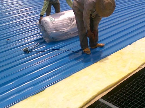 彩鋼屋頂施工圖（彩鋼屋頂施工圖、分布式光伏支架安裝要點彩鋼屋頂施工圖） 鋼結(jié)構(gòu)門式鋼架施工 第4張