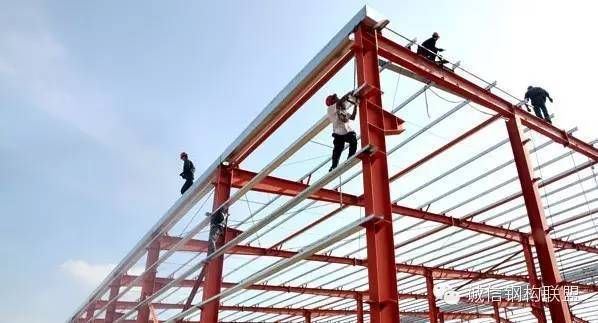 幼兒園抗震演練開展情況（幼兒園在進(jìn)行抗震演練時，教師是否會對幼兒進(jìn)行總結(jié)） 北京鋼結(jié)構(gòu)設(shè)計問答