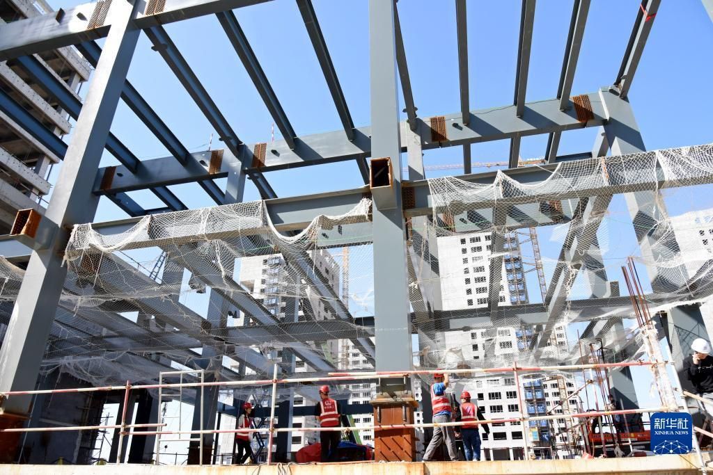 做鋼結構多少錢一天(鋼結構施工成本估算方法) 鋼結構鋼結構螺旋樓梯設計 第2張 做鋼結構多少錢一天(鋼結構施工成本估算方法) 鋼結構鋼結構螺旋樓梯設計 第2張