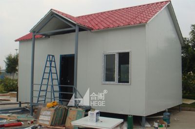 鋼結(jié)構(gòu)小別墅活動(dòng)房怎么郵寄（鋼結(jié)構(gòu)小別墅活動(dòng)房如何郵寄） 結(jié)構(gòu)地下室施工 第4張