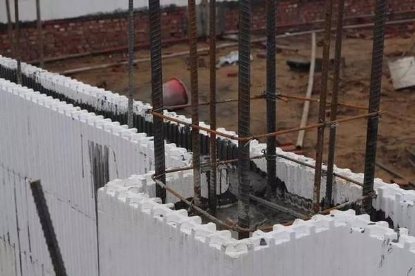 鋼結(jié)構(gòu)別墅好還是混凝土好呢（鋼結(jié)構(gòu)別墅與混凝土別墅各有優(yōu)劣） 建筑方案施工 第4張