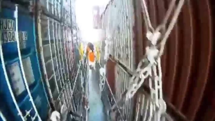 集裝箱如何固定 鋼結(jié)構(gòu)網(wǎng)架施工 第4張