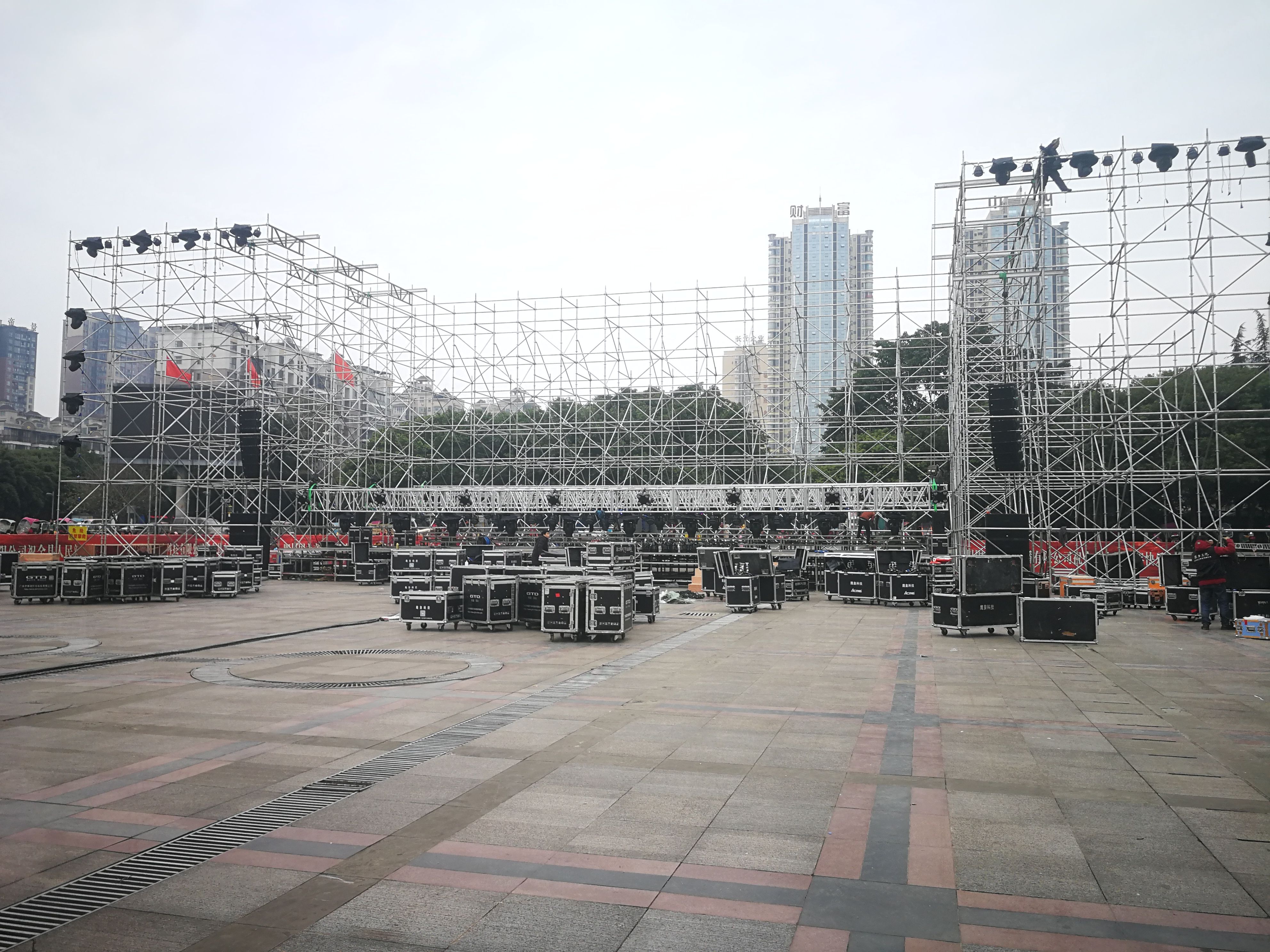 舞臺搭建結(jié)構(gòu)設(shè)計（舞臺搭建結(jié)構(gòu)設(shè)計的詳細(xì)介紹） 全國鋼結(jié)構(gòu)廠 第5張