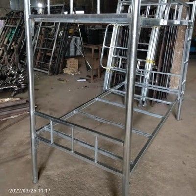 集裝箱裝貨鐵架圖片及價格 鋼結(jié)構(gòu)異形設(shè)計 第2張