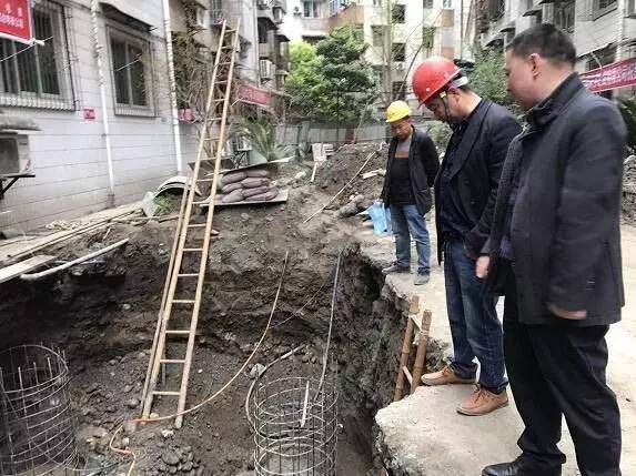 電梯鋼結構井道橫梁間距規(guī)范要求標準（電梯鋼結構井道橫梁間距的規(guī)范標準是不超過2.5m/檔） 結構橋梁鋼結構設計 第1張