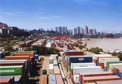 集裝箱構筑物需要交房產稅嗎（集裝箱構筑物不需要繳納房產稅具體理由如下） 鋼結構玻璃棧道設計 第5張