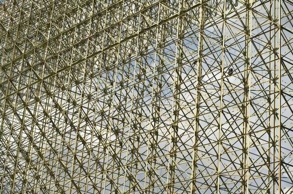 鋼梁加固施工應(yīng)急演練最佳實踐 鋼結(jié)構(gòu)鋼結(jié)構(gòu)停車場施工 第6張