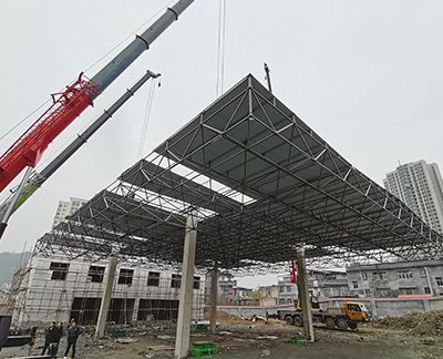 加油站的屋頂桁架結(jié)構(gòu)原理 建筑施工圖施工 第3張