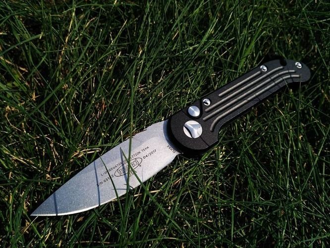 不銹鋼白鋼板與碳鋼對(duì)比 鋼結(jié)構(gòu)鋼結(jié)構(gòu)停車(chē)場(chǎng)施工 第1張