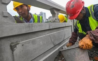 老小區(qū)拆了60平米怎么賠償濟(jì)南（濟(jì)南在處理老小區(qū)拆除60平米的賠償問題時具體遵循哪些法律法規(guī)） 北京鋼結(jié)構(gòu)設(shè)計問答