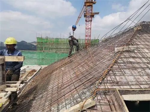 冷熱源機(jī)房設(shè)計(jì)規(guī)范最新（關(guān)于冷熱源機(jī)房設(shè)計(jì)的問(wèn)題）