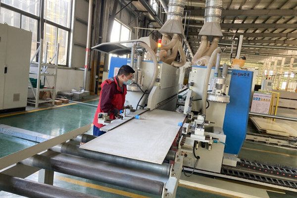 巖棉板生產(chǎn)廠家排名（2024巖棉板十大品牌排名） 結(jié)構(gòu)工業(yè)裝備設(shè)計(jì) 第2張