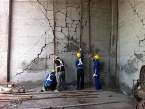 家庭住宅加固的注意事項(xiàng)（家庭住宅加固施工安全監(jiān)控要點(diǎn),房屋加固施工注意事項(xiàng)） 建筑消防設(shè)計(jì) 第1張