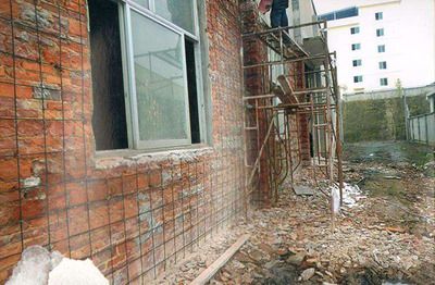 地震區(qū)域建筑加固新技術(shù)（建筑抗震加固出新招） 鋼結(jié)構(gòu)跳臺(tái)施工 第1張