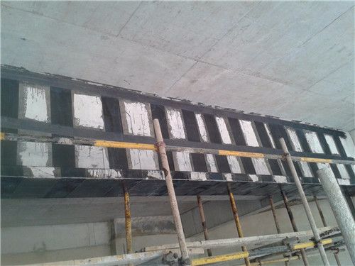 建筑結(jié)構(gòu)加固材料選擇（建筑加固材料選擇與使用） 鋼結(jié)構(gòu)鋼結(jié)構(gòu)停車場設(shè)計 第4張