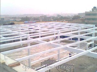 彩鋼房鋼架結構搭建圖片（彩鋼房搭建流程包括以下幾個步驟：彩鋼房鋼結構搭建方法參考） 鋼結構鋼結構停車場設計 第2張