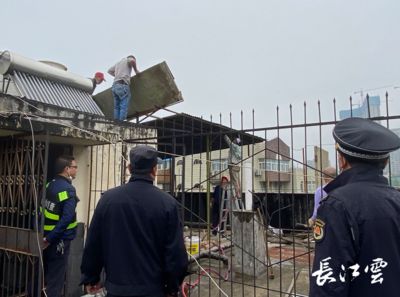 屋面改造申請(qǐng)（屋面改造申請(qǐng)范例） 裝飾幕墻施工 第5張