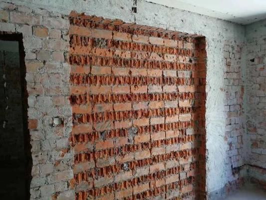 拆墻師傅多少錢(qián)一天（關(guān)于拆墻師傅的日工資，具體的費(fèi)用會(huì)因地區(qū)、師傅的經(jīng)驗(yàn)和技術(shù)水平而有所不同）