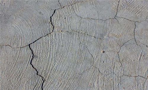 地面裂痕修補(bǔ)砂漿（修補(bǔ)砂漿的冬季施工注意事項(xiàng)） 結(jié)構(gòu)框架施工 第5張