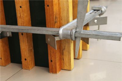 方柱加固件在實際應(yīng)用中的案例（方柱加固件在建筑施工中需要注意什么，方柱加固件在科學(xué)使用時要注意什么） 建筑施工圖施工 第2張