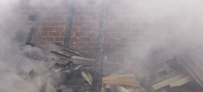 木結(jié)構(gòu)房屋的防火措施（現(xiàn)代木結(jié)構(gòu)建筑的防火保護(hù)措施如何做） 結(jié)構(gòu)電力行業(yè)施工 第5張