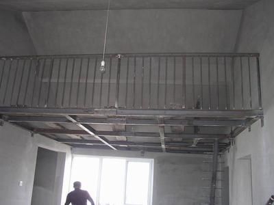 房子鋼結(jié)構(gòu)隔層好不好（鋼結(jié)構(gòu)隔層施工周期對比,鋼結(jié)構(gòu)隔層防潮處理方法） 結(jié)構(gòu)機(jī)械鋼結(jié)構(gòu)施工 第4張