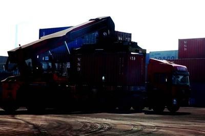 板架式集裝箱圖片(板架式集裝箱的特點(diǎn)) 北京加固設(shè)計(jì)(加固設(shè)計(jì)公司) 第4張 板架式集裝箱圖片(板架式集裝箱的特點(diǎn)) 北京加固設(shè)計(jì)(加固設(shè)計(jì)公司) 第4張