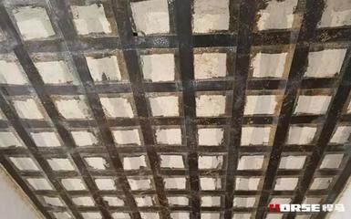 詳細(xì)閱讀:碳纖維布加固與粘鋼比較(碳纖維布加固和粘鋼加固和碳纖維布加固和粘鋼加固方法) 碳纖維布加固與粘鋼比較(碳纖維布加固和粘鋼加固和碳纖維布加固和粘鋼加固方法)