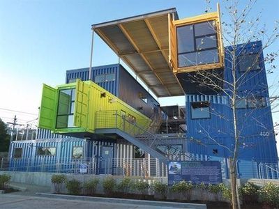 著名集裝箱設(shè)計(jì)案例（集裝箱設(shè)計(jì)在不同場景下年來受到了廣泛關(guān)注的應(yīng)用） 鋼結(jié)構(gòu)框架施工 第1張