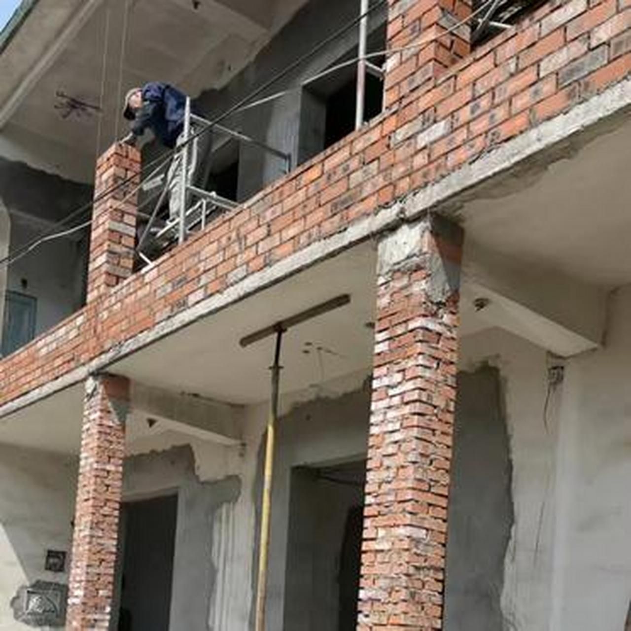 磚混老房子如何加固墻體結(jié)構(gòu)(磚混老房抗震加固) 鋼結(jié)構(gòu)跳臺(tái)設(shè)計(jì) 第4張 磚混老房子如何加固墻體結(jié)構(gòu)(磚混老房抗震加固) 鋼結(jié)構(gòu)跳臺(tái)設(shè)計(jì) 第4張