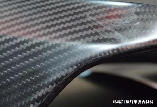 碳纖維材料選擇標準解析，碳纖維材料選擇標準全解析，性能、應用與關(guān)鍵考量因素 行業(yè)新聞 第5張