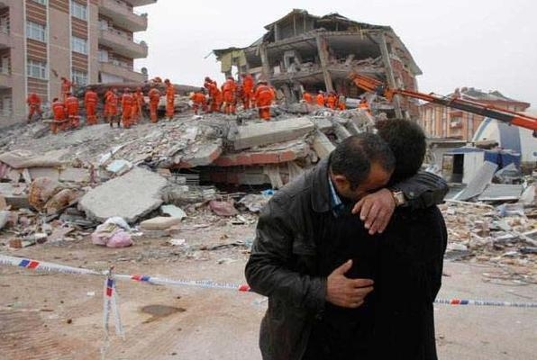 碳纖維加固在地震區(qū)的應(yīng)用案例，碳纖維加固，地震區(qū)建筑加固的卓越 行業(yè)新聞 第2張