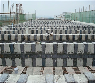 粘鋼加固施工前材料質(zhì)量檢測(cè)標(biāo)準(zhǔn)，鋼加固施工，材料質(zhì)量檢測(cè)的嚴(yán)格