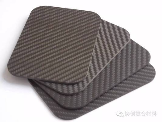 碳纖維板與其他材料比較，碳纖維板，性能優(yōu)勢(shì)盡顯，與其他材料對(duì)比脫穎而出，既點(diǎn)明了核心對(duì)象碳纖維板，又突出了要進(jìn)行與其他材料比較這一關(guān)鍵內(nèi)容，